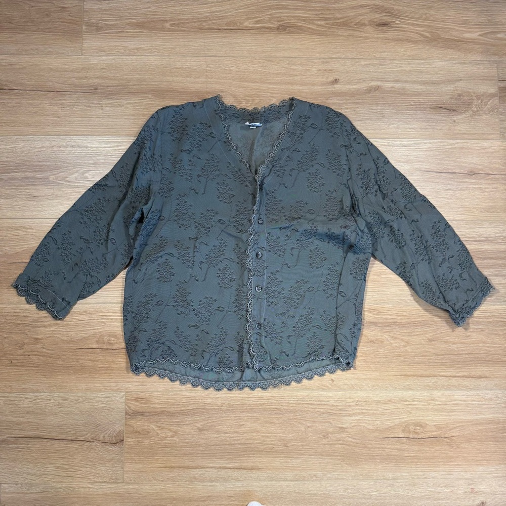 Vintage CP Shades‎ Gray Embroidered Floral Lacey Button Up Pockets Womens Medium